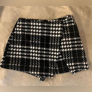 SHEIN 95% polyester 5% elastane patterned shorts/ skort